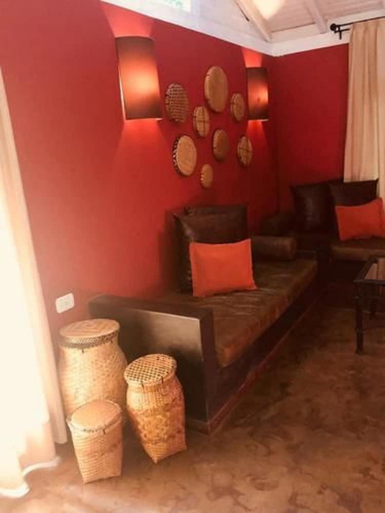 Raices Amambai Lodges Puerto Iguazú Dış mekan fotoğraf